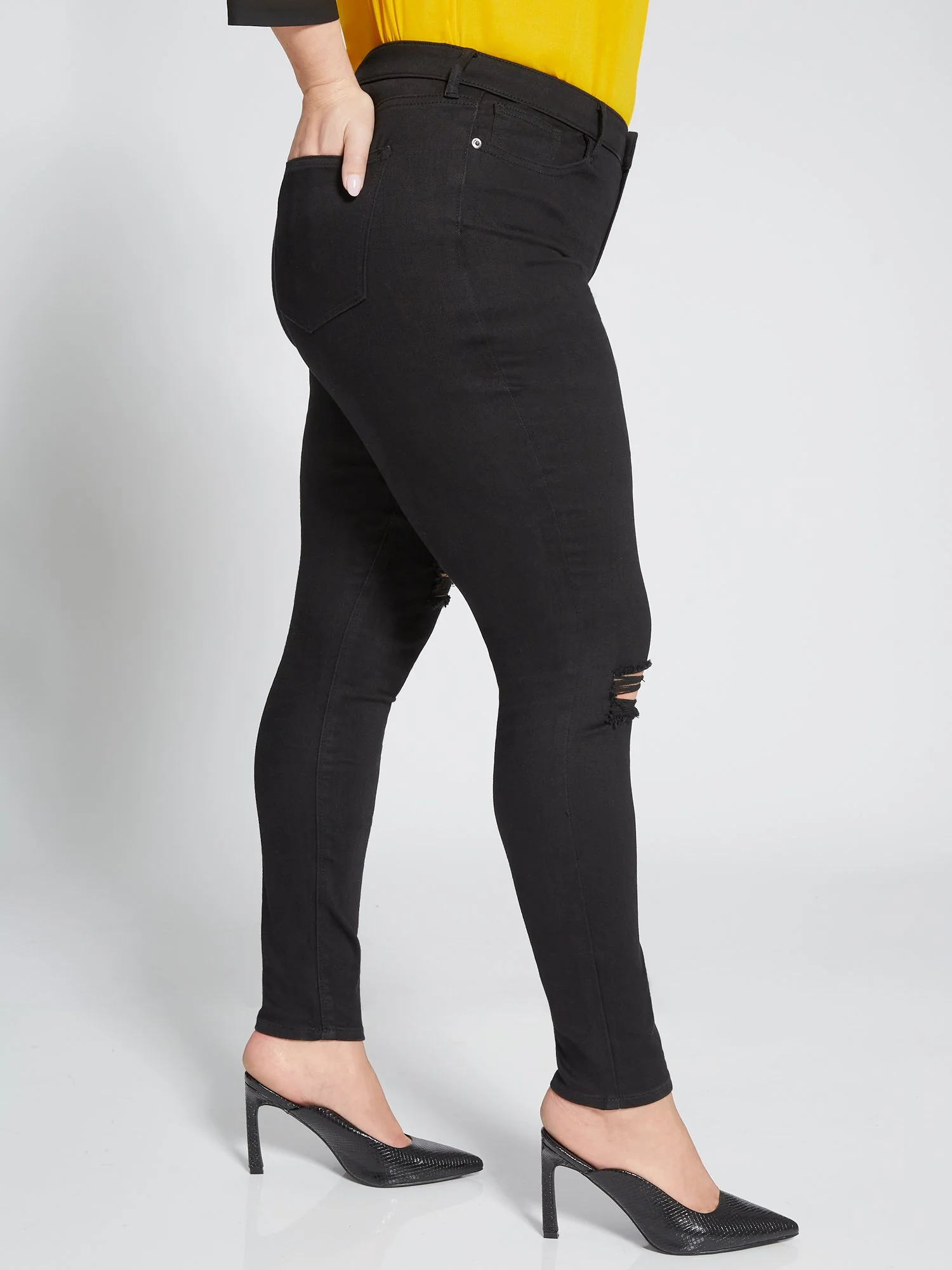 Tall Essential Mid-Rise Super-Skinny Jeans - Black - Image 4