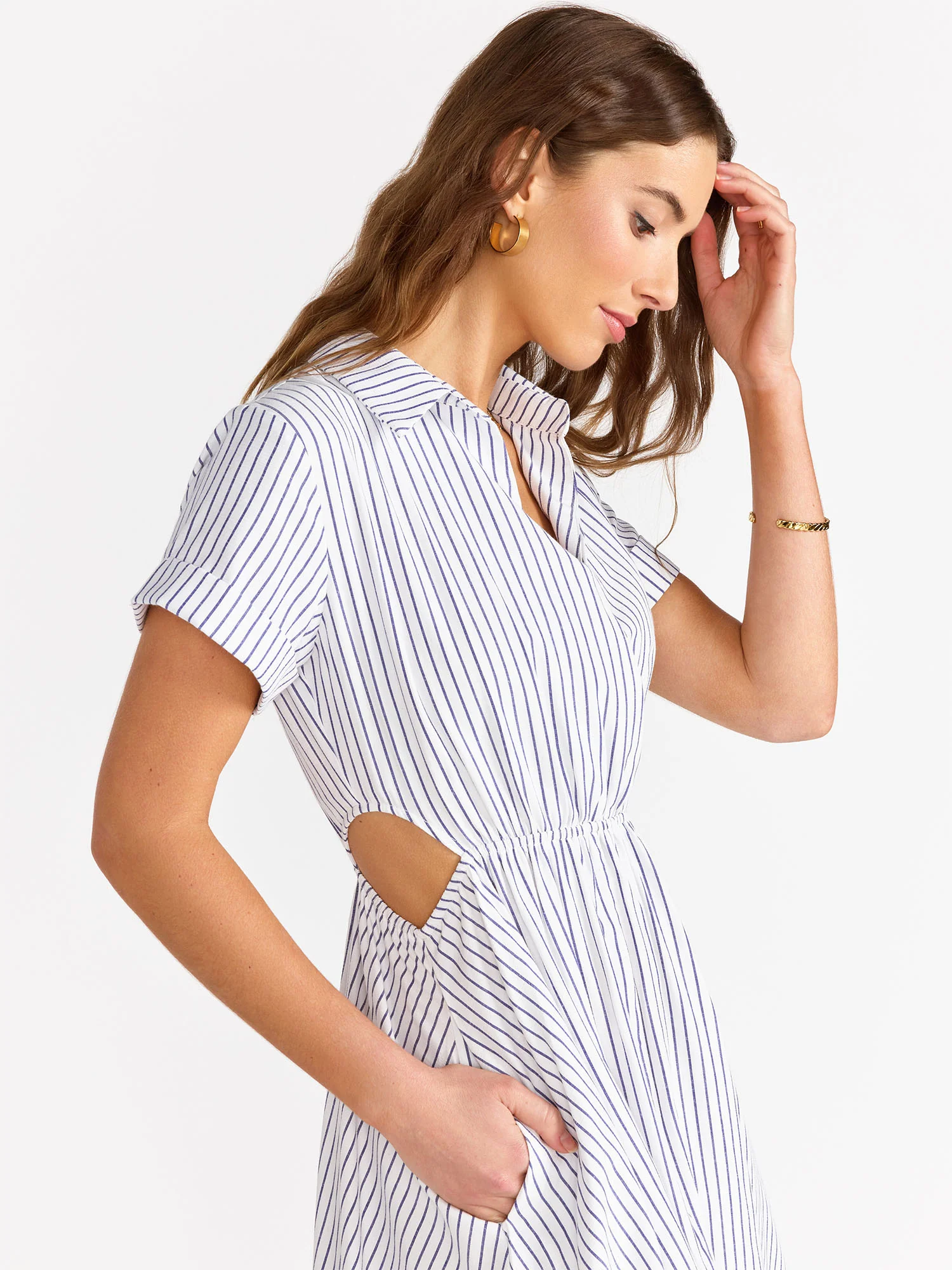Textured Short-Sleeve Cutout Linen Dress - Aakaa - Image 3