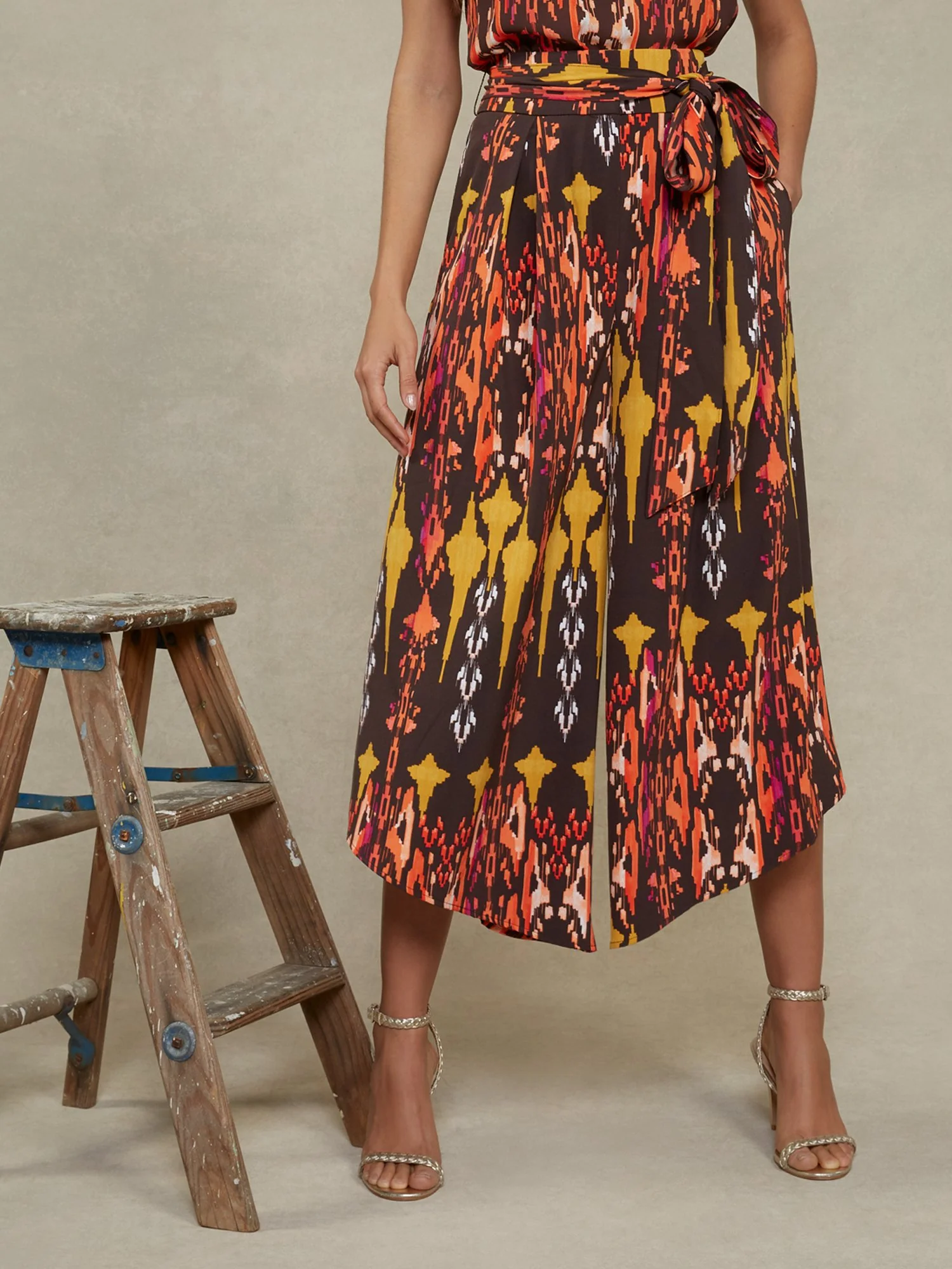 Tie-Waist Palazzo Capri Pant - Image 4