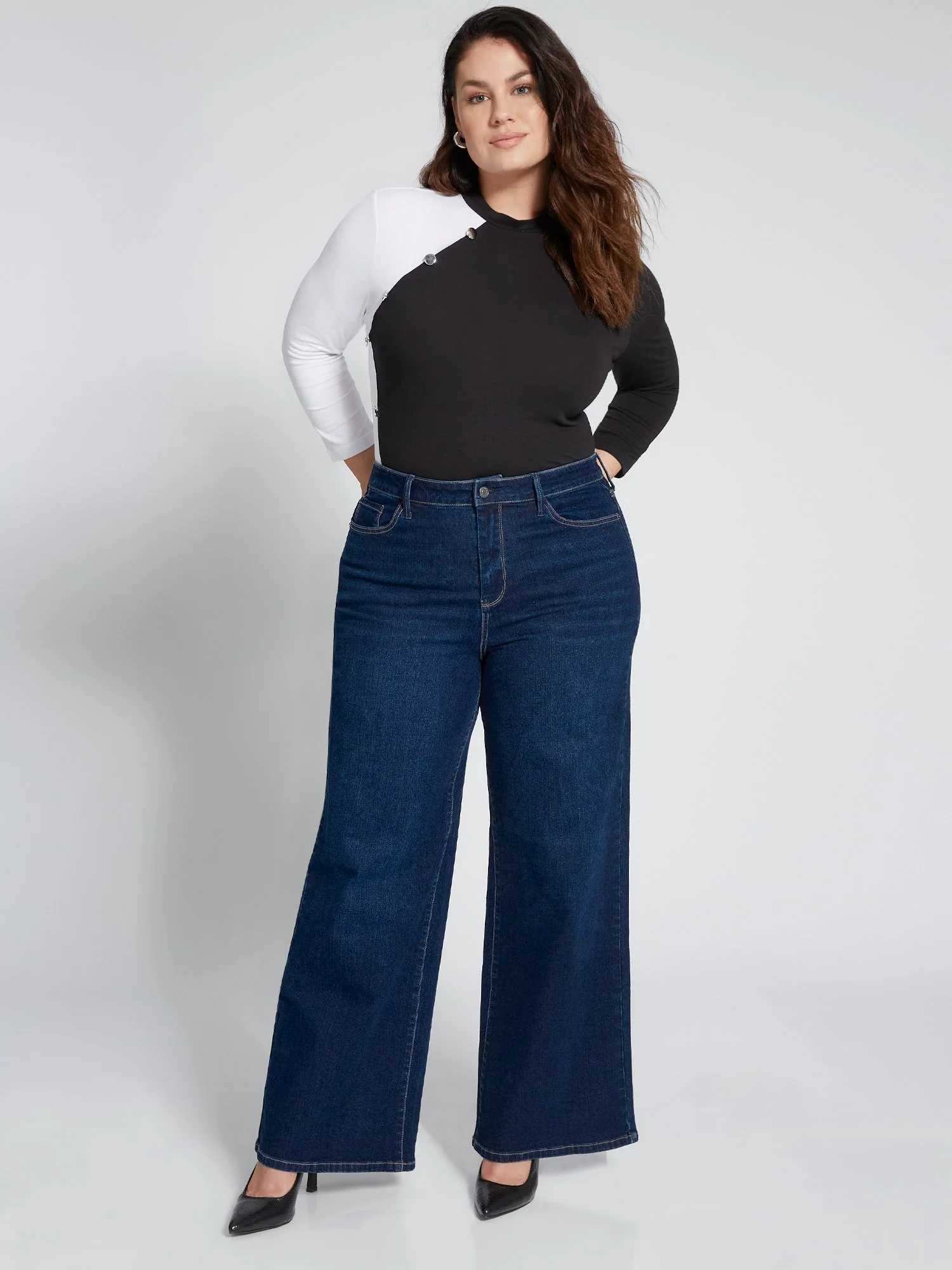 Ultra High-Waisted Wide-Leg Jeans - Dark Wash - Image 4