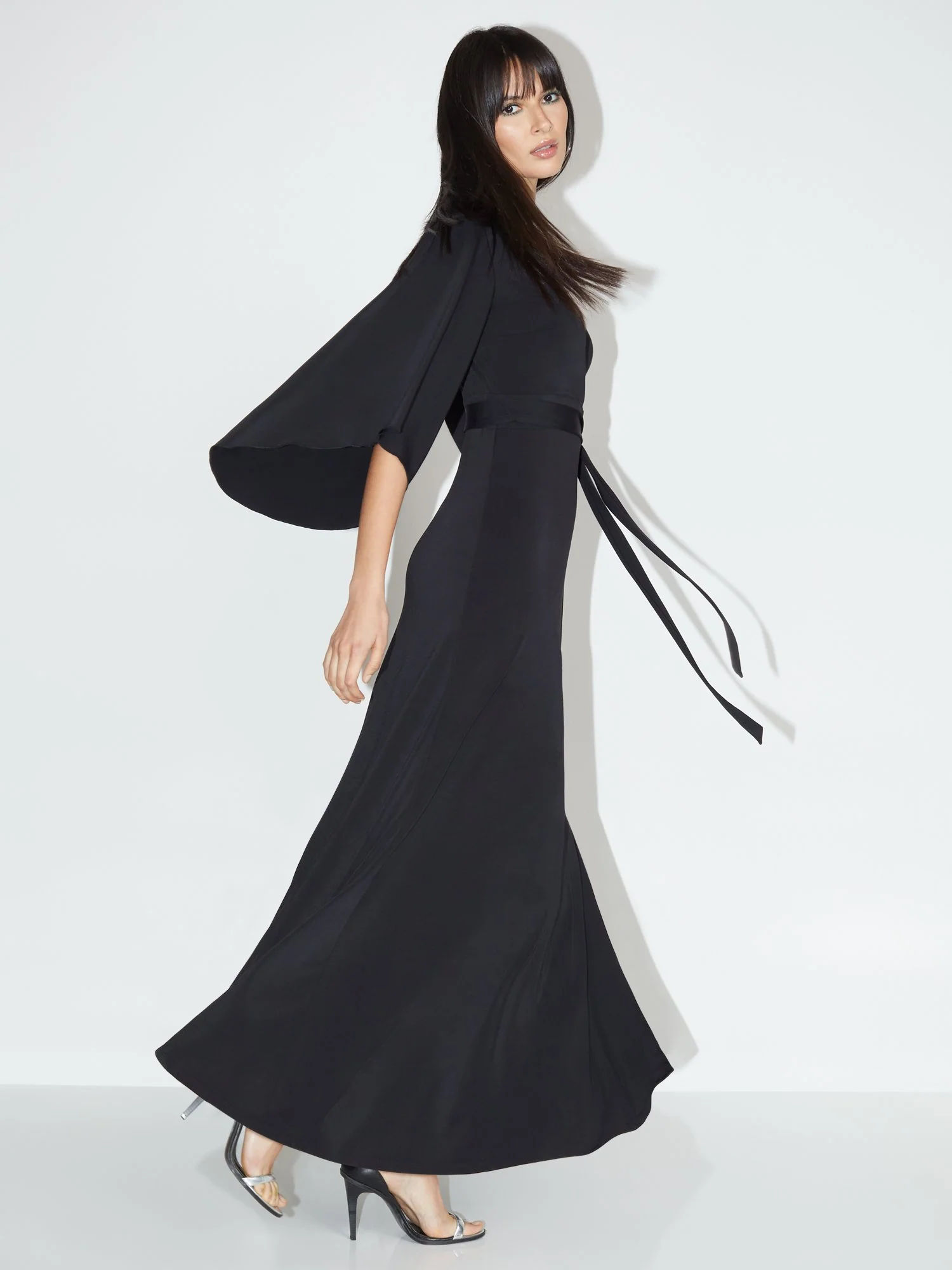 V-Neck Bell-Sleeve Kimono Maxi Dress - NY&C Style System - Image 4