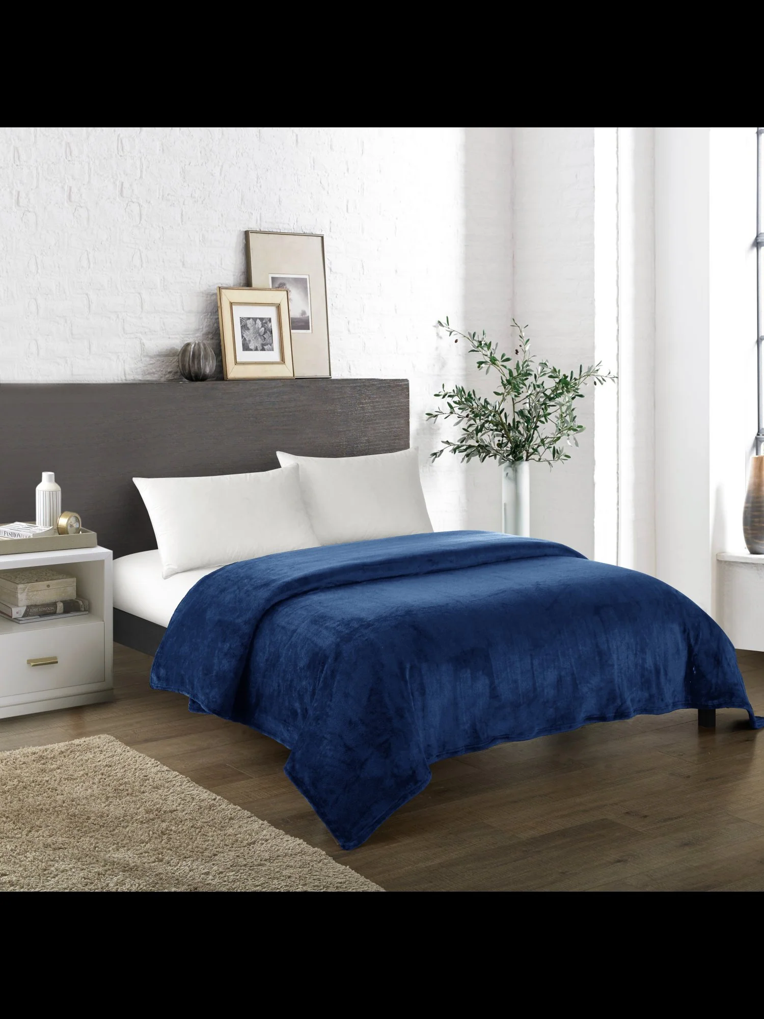 Zahava Twin-Size Ultra Plush Fleece Blanket - NY&C x Chic Home - Image 2